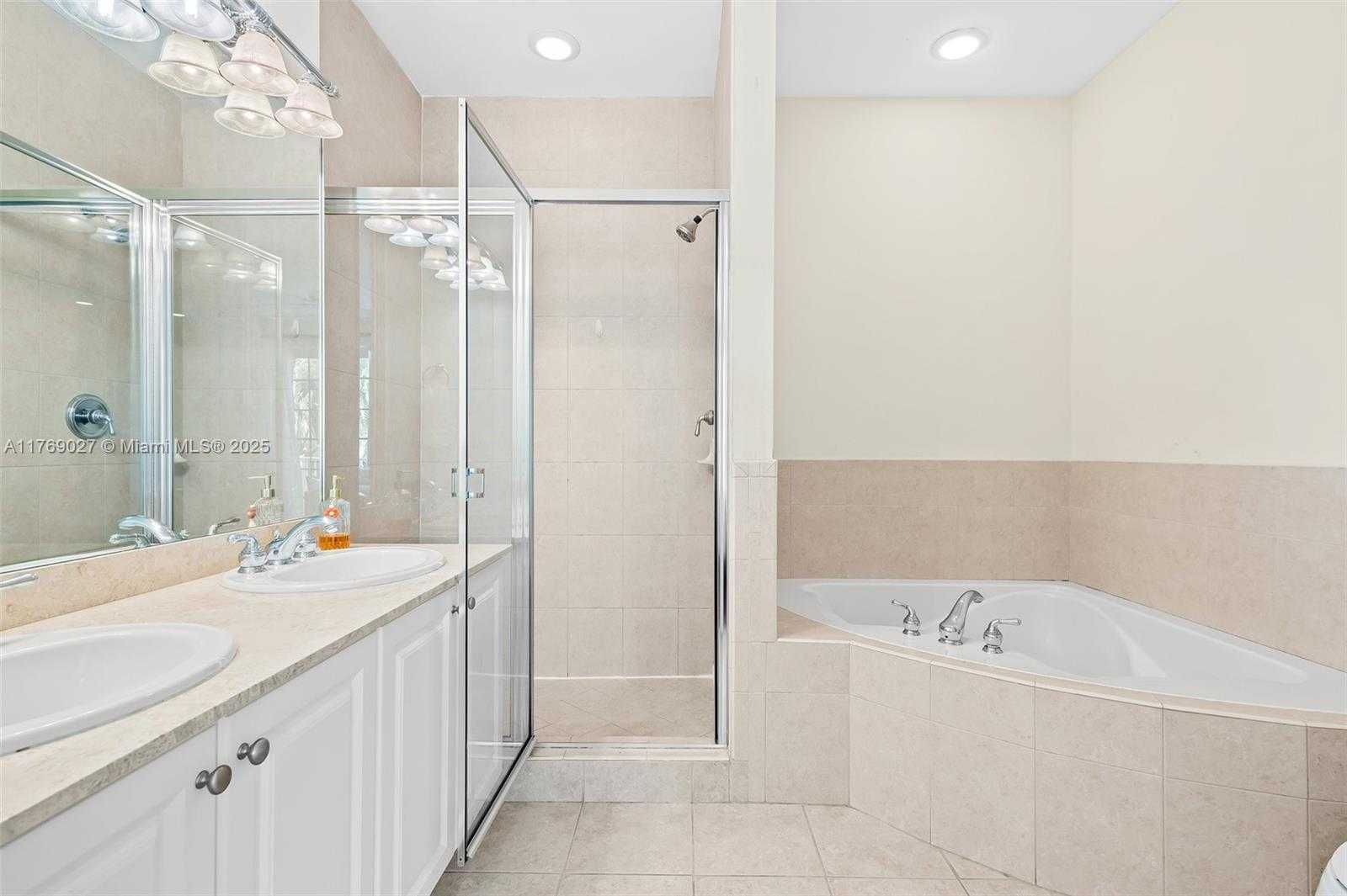 Small Image of 419 SOUTH WEST 5TH ST #419, Fort Lauderdale Number 21