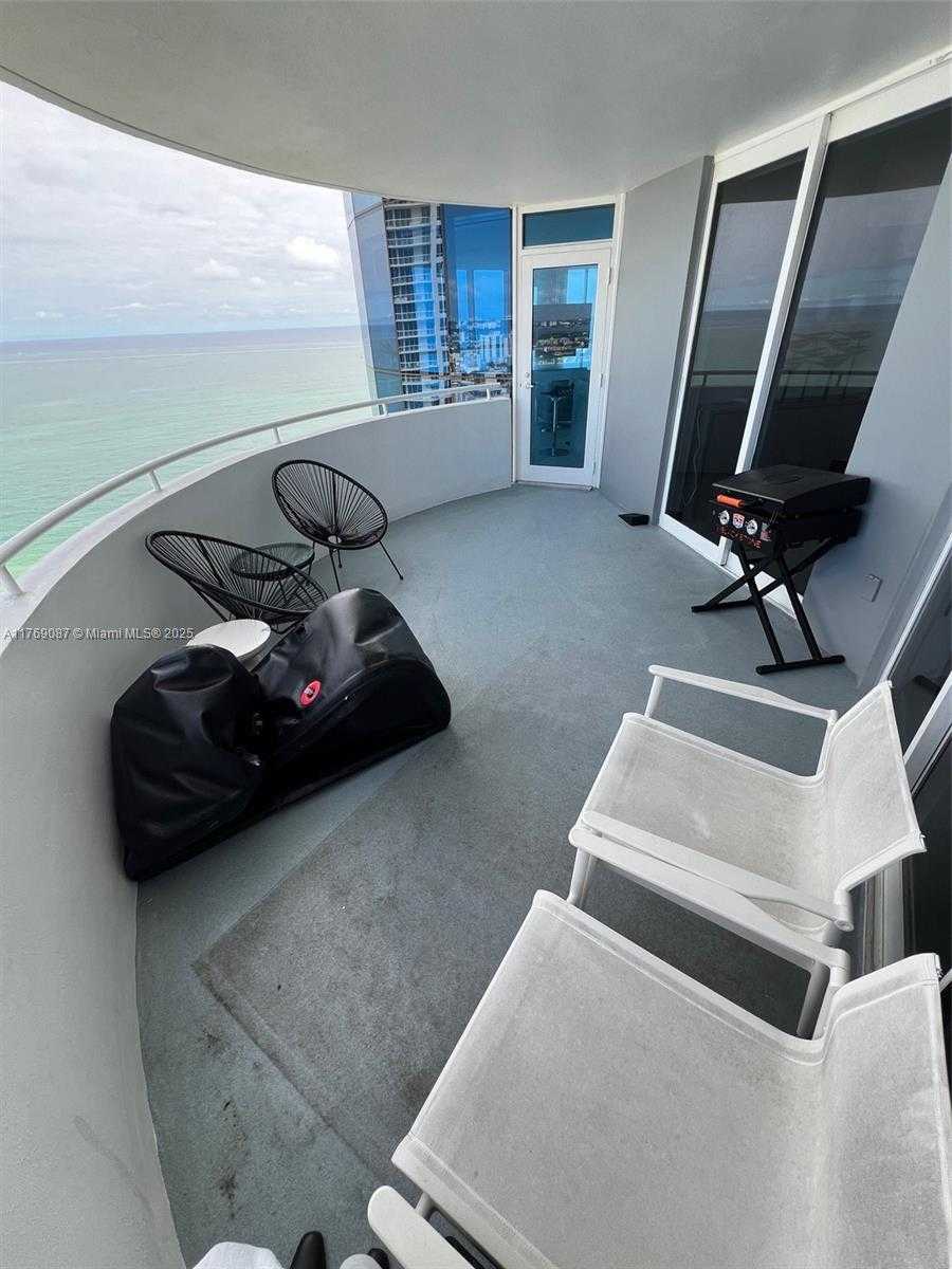 Small Image of 6301 COLLINS AVE #3001, Miami Beach Number 21