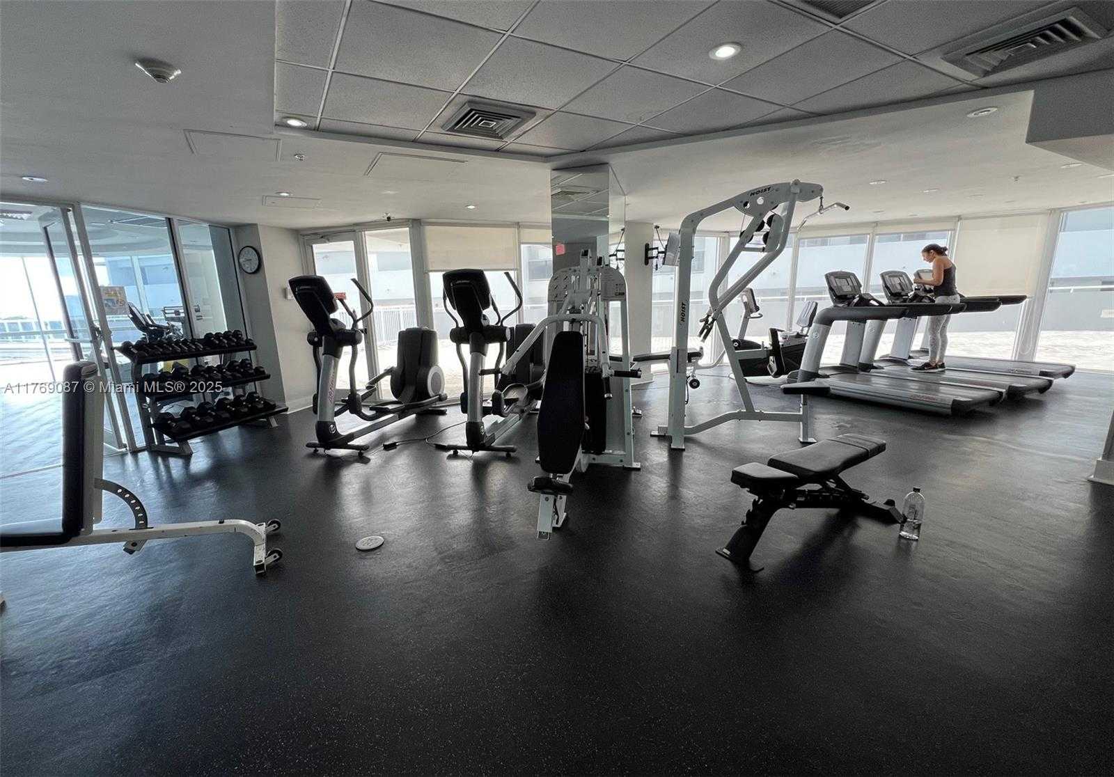 Small Image of 6301 COLLINS AVE #3001, Miami Beach Number 29
