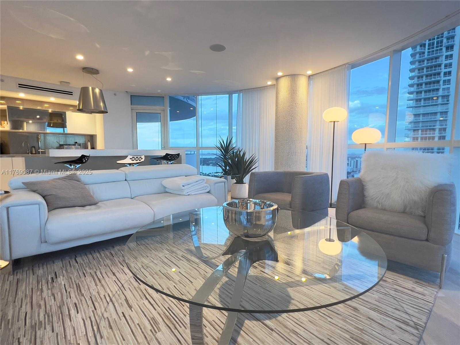 Small Image of 6301 COLLINS AVE #3001, Miami Beach Number 3