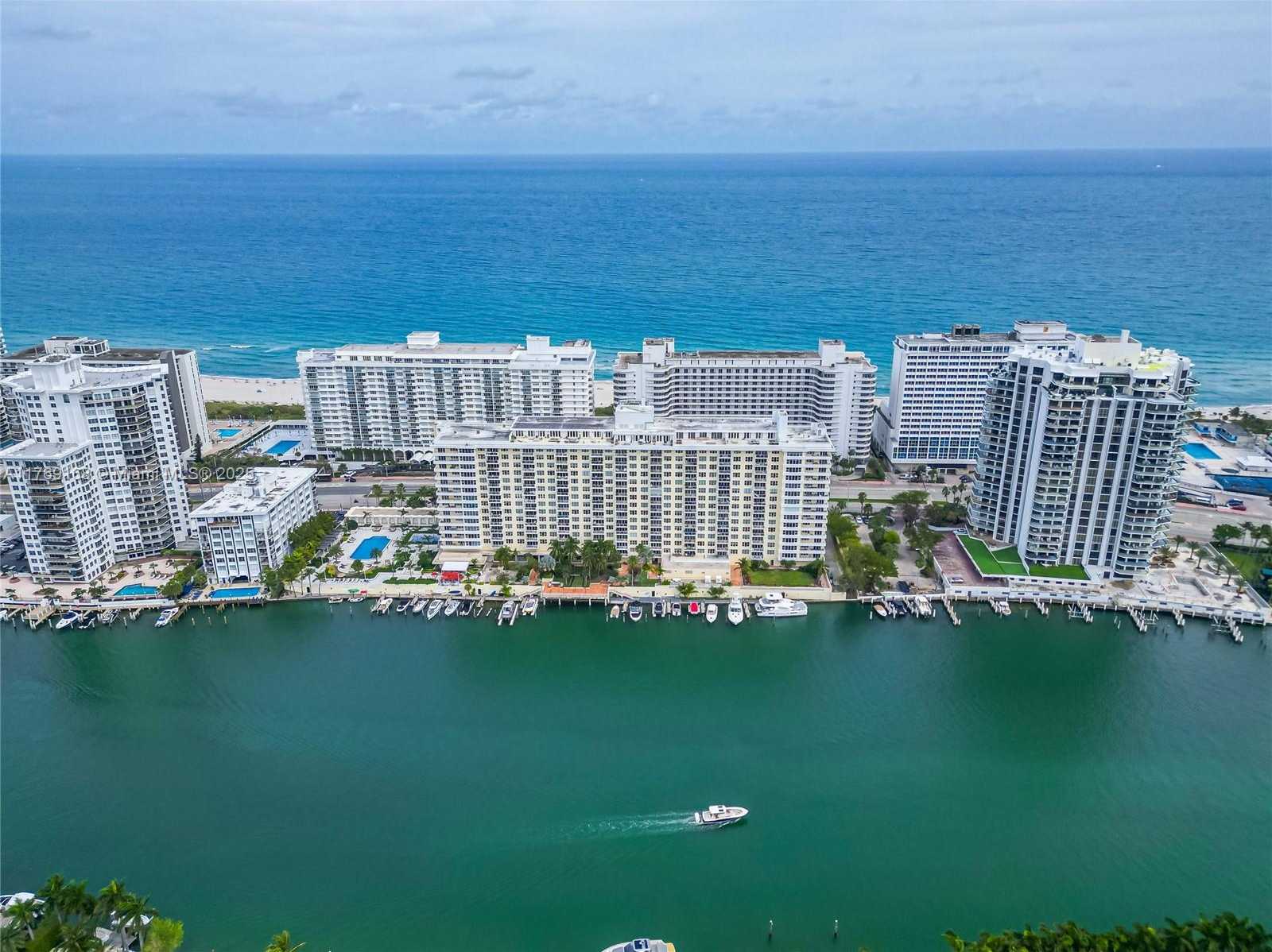 Small Image of 5600 COLLINS AVE #6P, Miami Beach Number 40