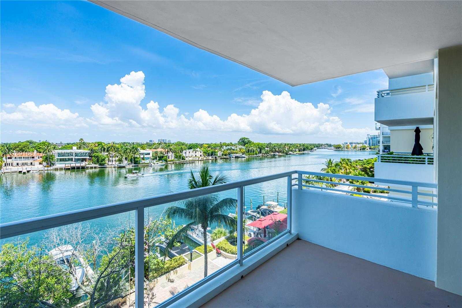Small Image of 5600 COLLINS AVE #6P, Miami Beach Number 8
