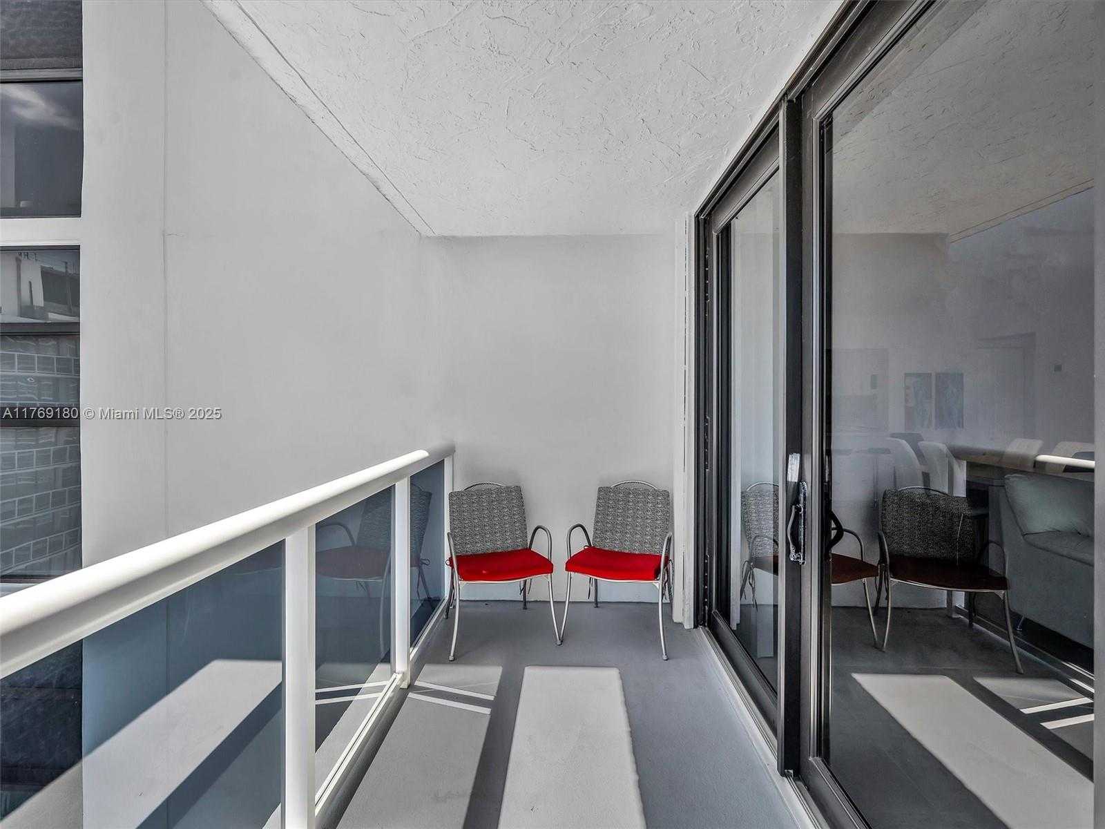 Small Image of 20505 EAST COUNTRY CLUB DR #2233, Aventura Number 18
