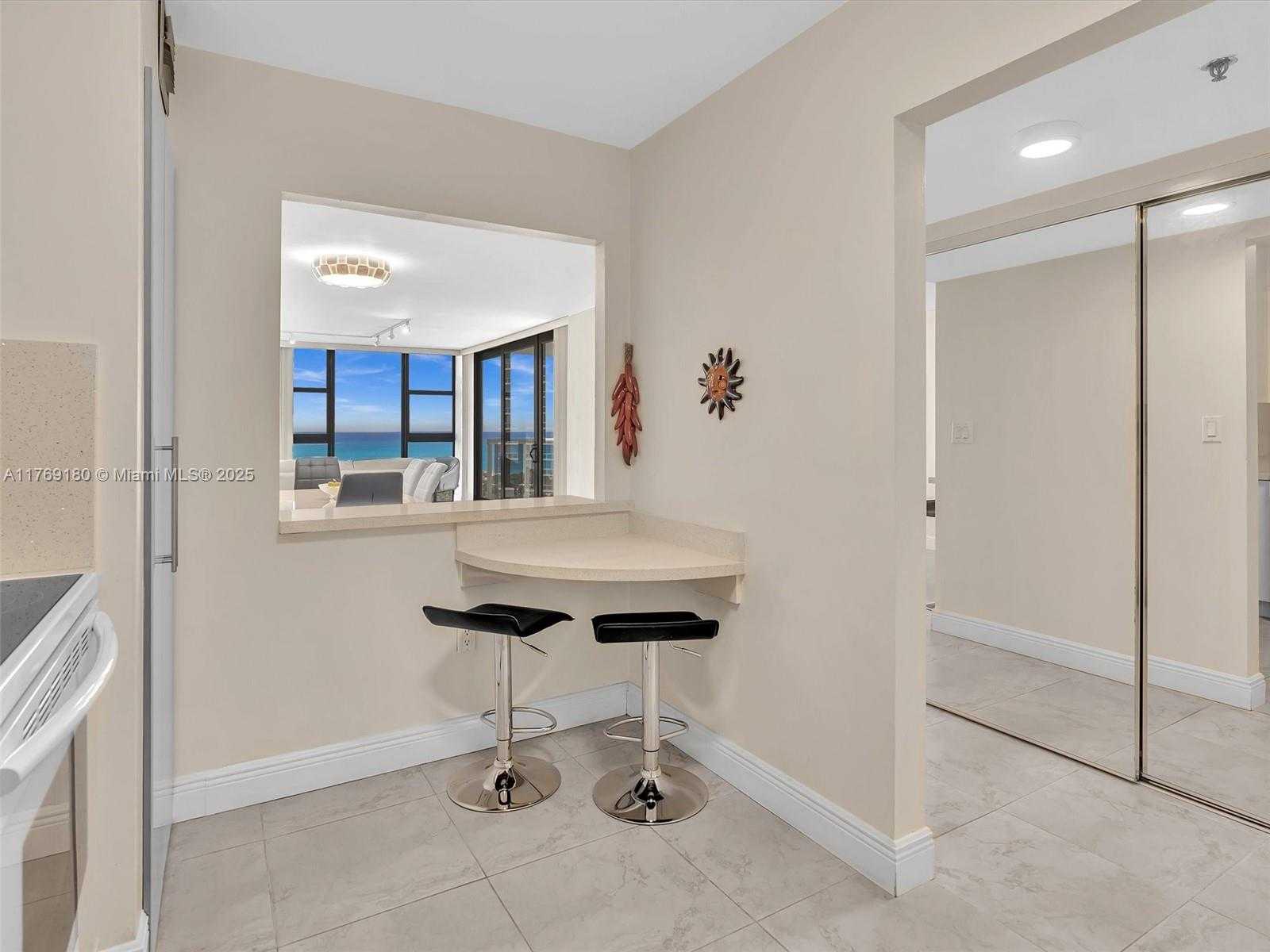 Small Image of 20505 EAST COUNTRY CLUB DR #2233, Aventura Number 4