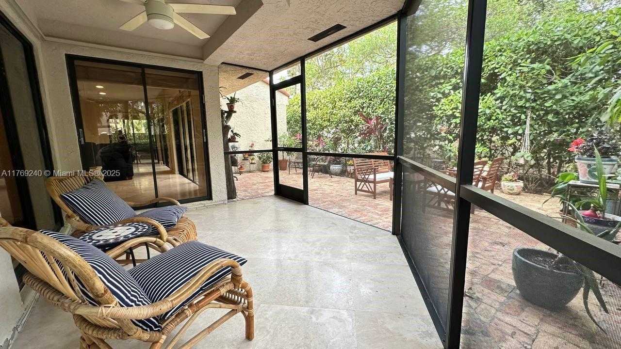 Small Image of 3308 OLD OAK LN #1003, Hollywood Number 44