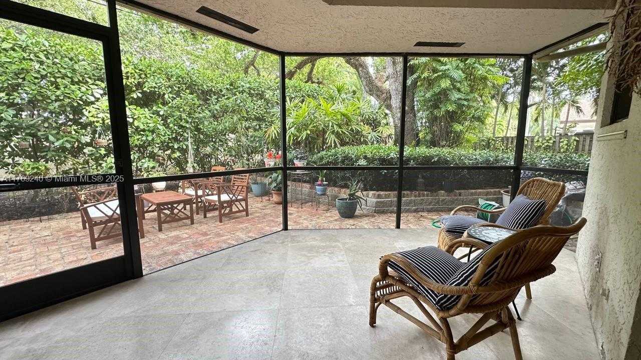 Small Image of 3308 OLD OAK LN #1003, Hollywood Number 45