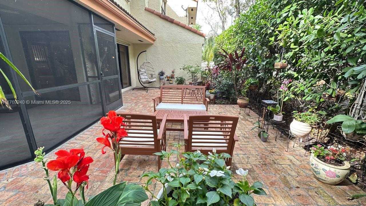 Small Image of 3308 OLD OAK LN #1003, Hollywood Number 48