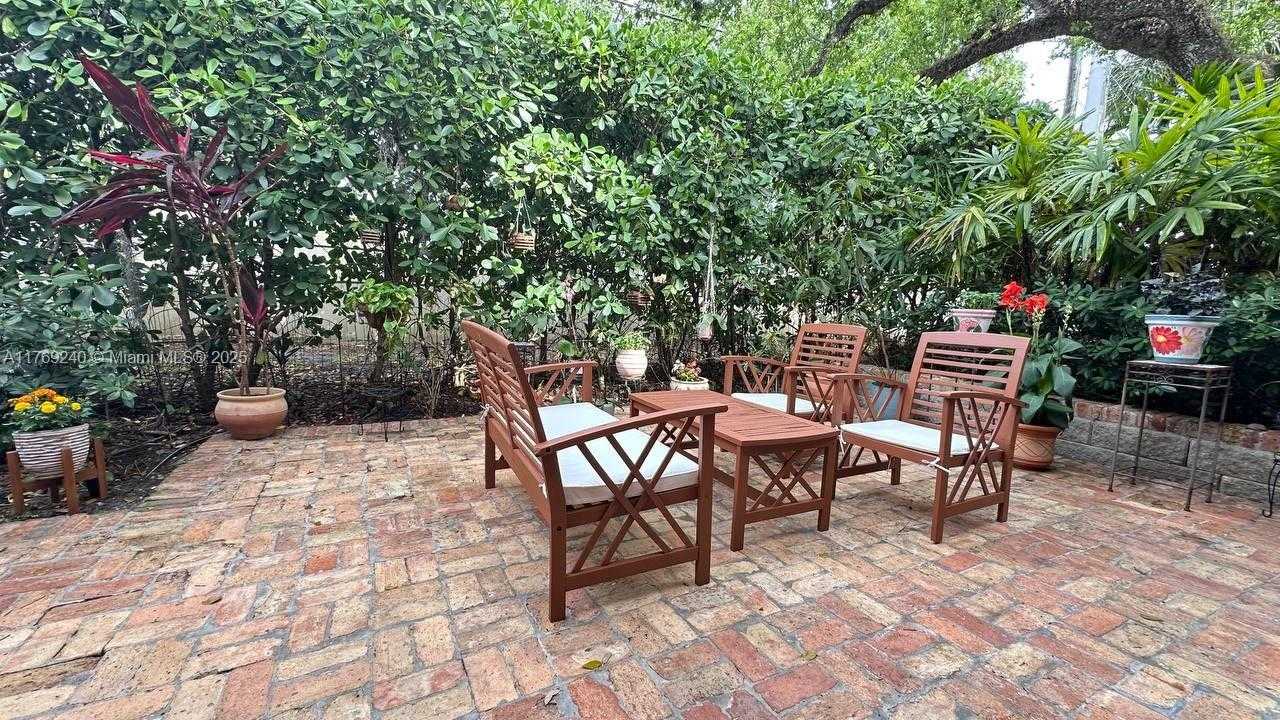 Small Image of 3308 OLD OAK LN #1003, Hollywood Number 49