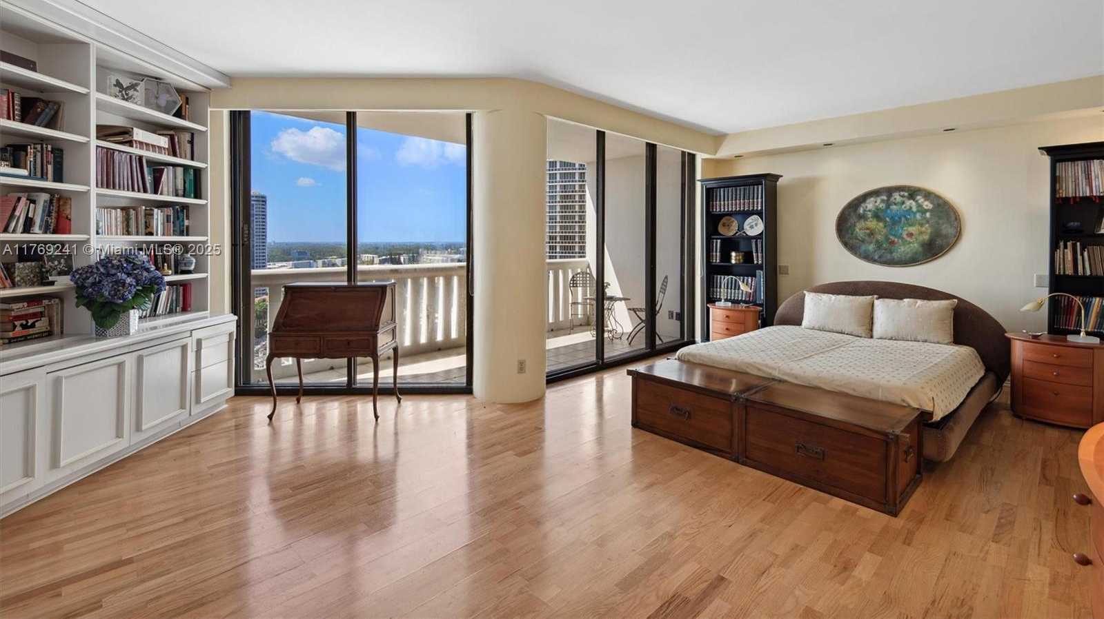 Small Image of 3000 ISLAND BLVD #1902, Aventura Number 13
