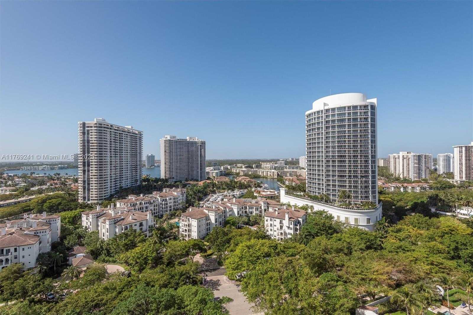 Small Image of 3000 ISLAND BLVD #1902, Aventura Number 17