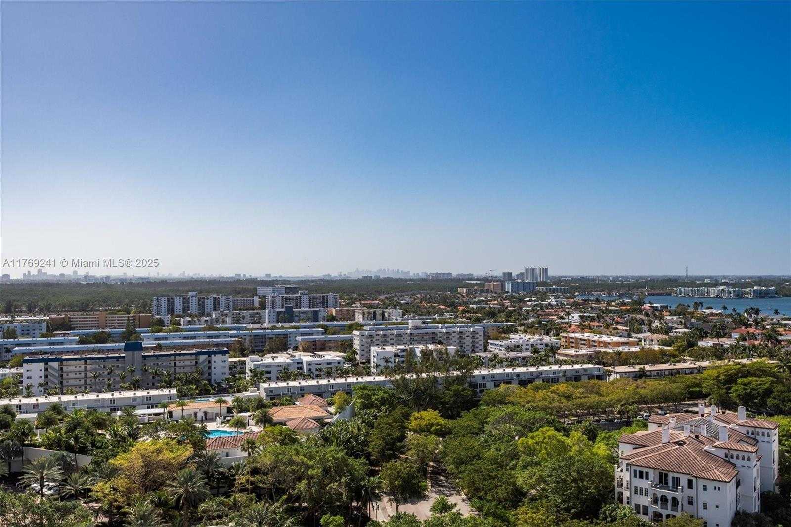 Small Image of 3000 ISLAND BLVD #1902, Aventura Number 19