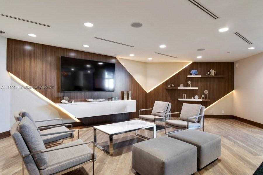 Small Image of 3000 ISLAND BLVD #1902, Aventura Number 26