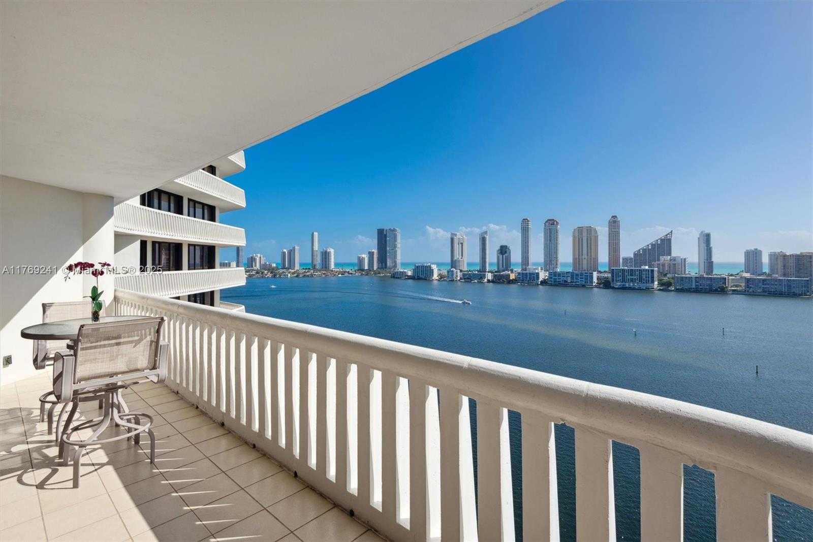 Small Image of 3000 ISLAND BLVD #1902, Aventura Number 3