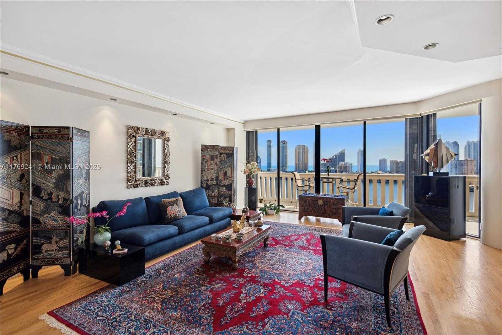 Small Image of 3000 ISLAND BLVD #1902, Aventura Number 5