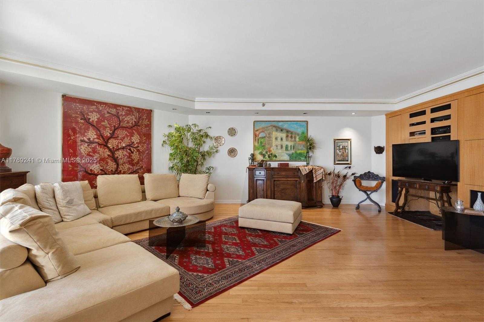 Small Image of 3000 ISLAND BLVD #1902, Aventura Number 7