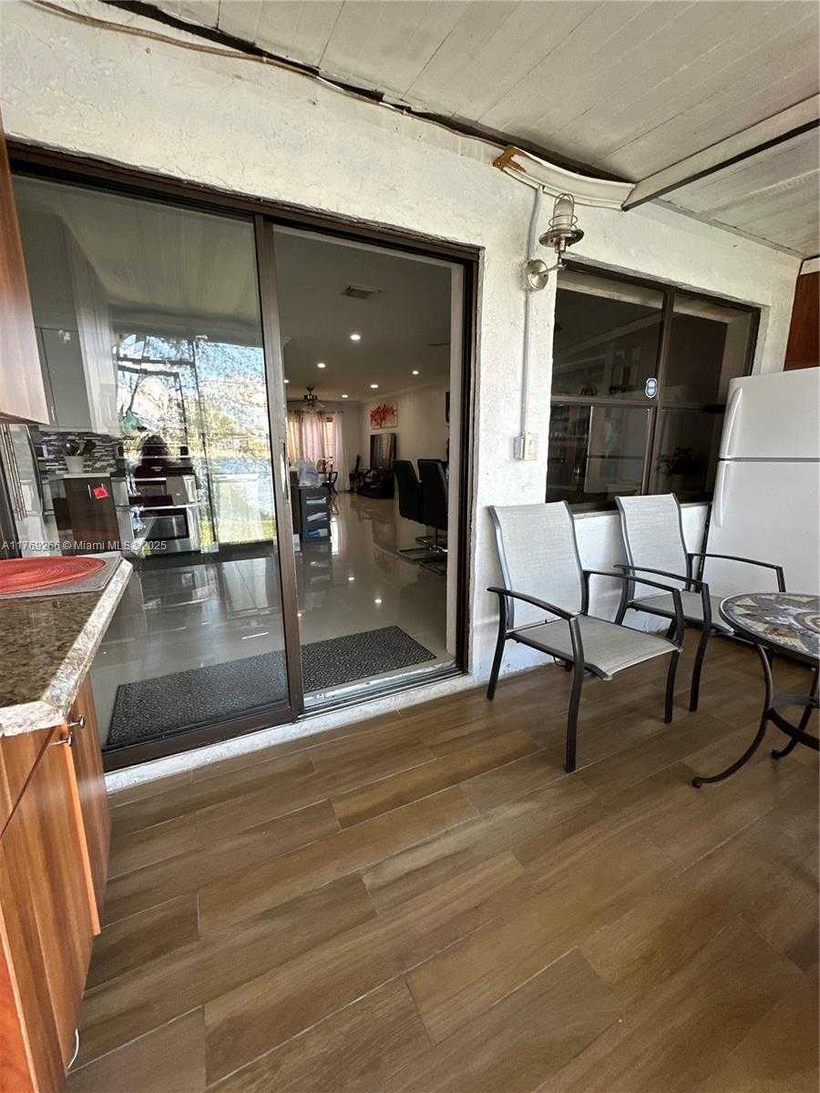 Small Image of 3370 BEAU RIVAGE DR #B8, Pompano Beach Number 22