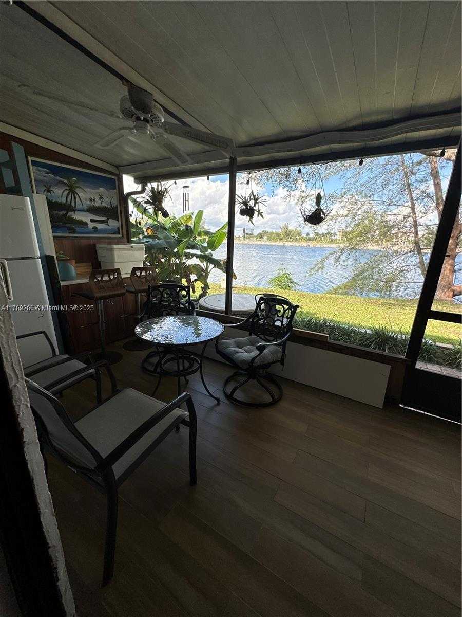 Small Image of 3370 BEAU RIVAGE DR #B8, Pompano Beach Number 23