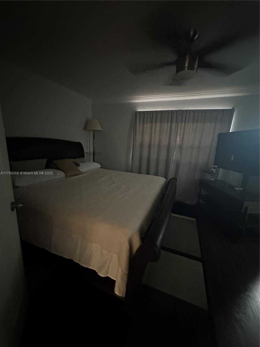 Small Image of 3370 BEAU RIVAGE DR #B8, Pompano Beach Number 33