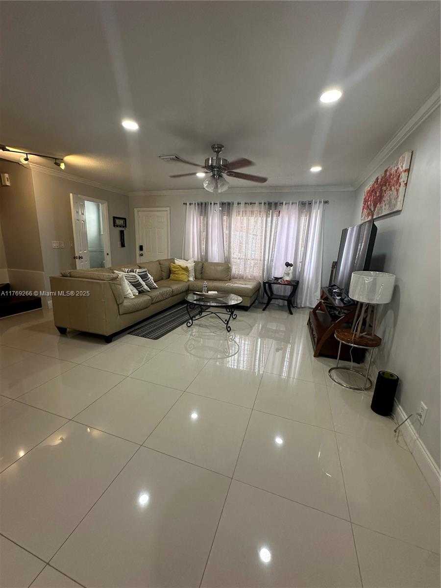 Small Image of 3370 BEAU RIVAGE DR #B8, Pompano Beach Number 8