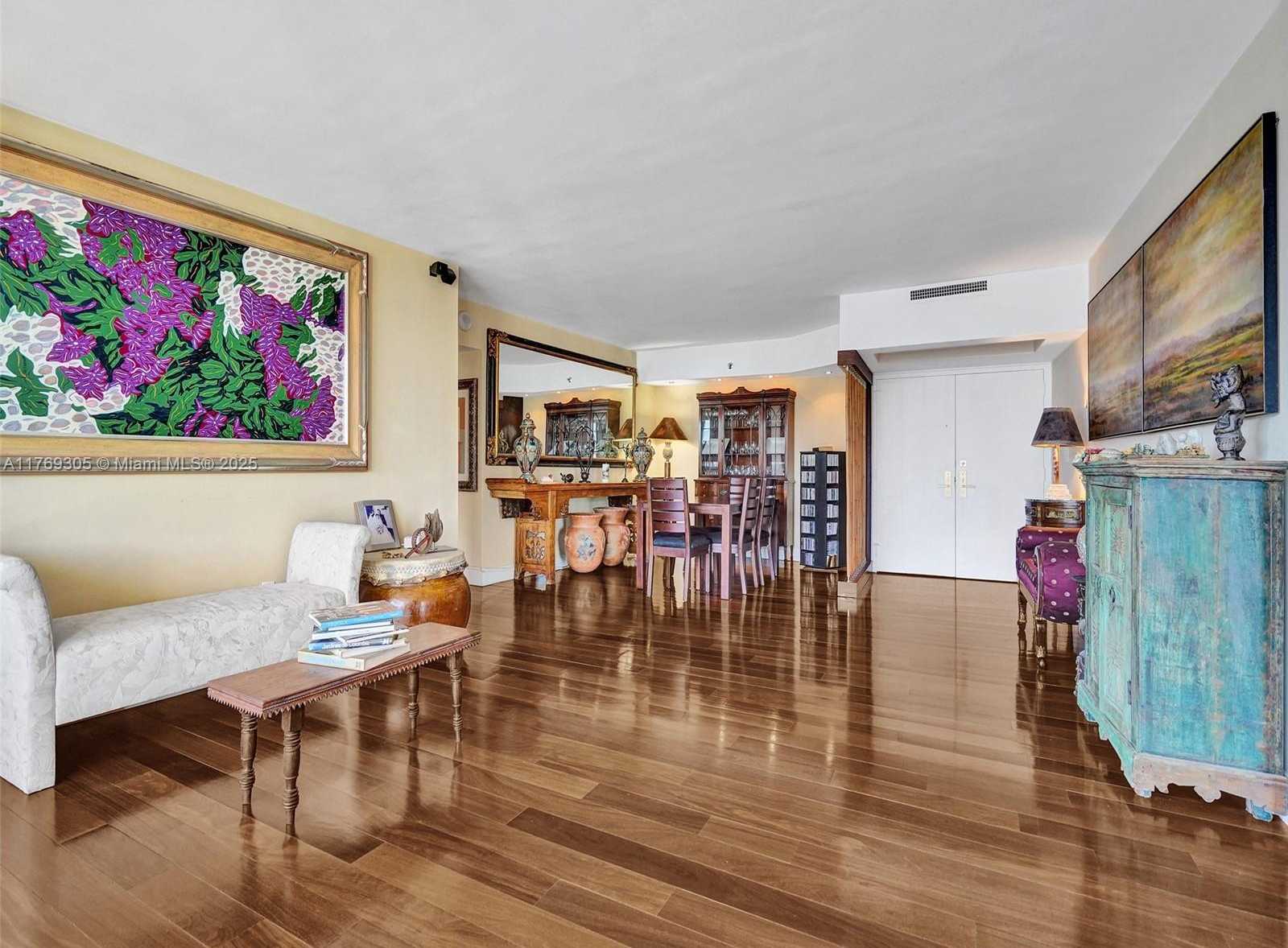 Small Image of 9 ISLAND AVE #2109, Miami Beach Number 3