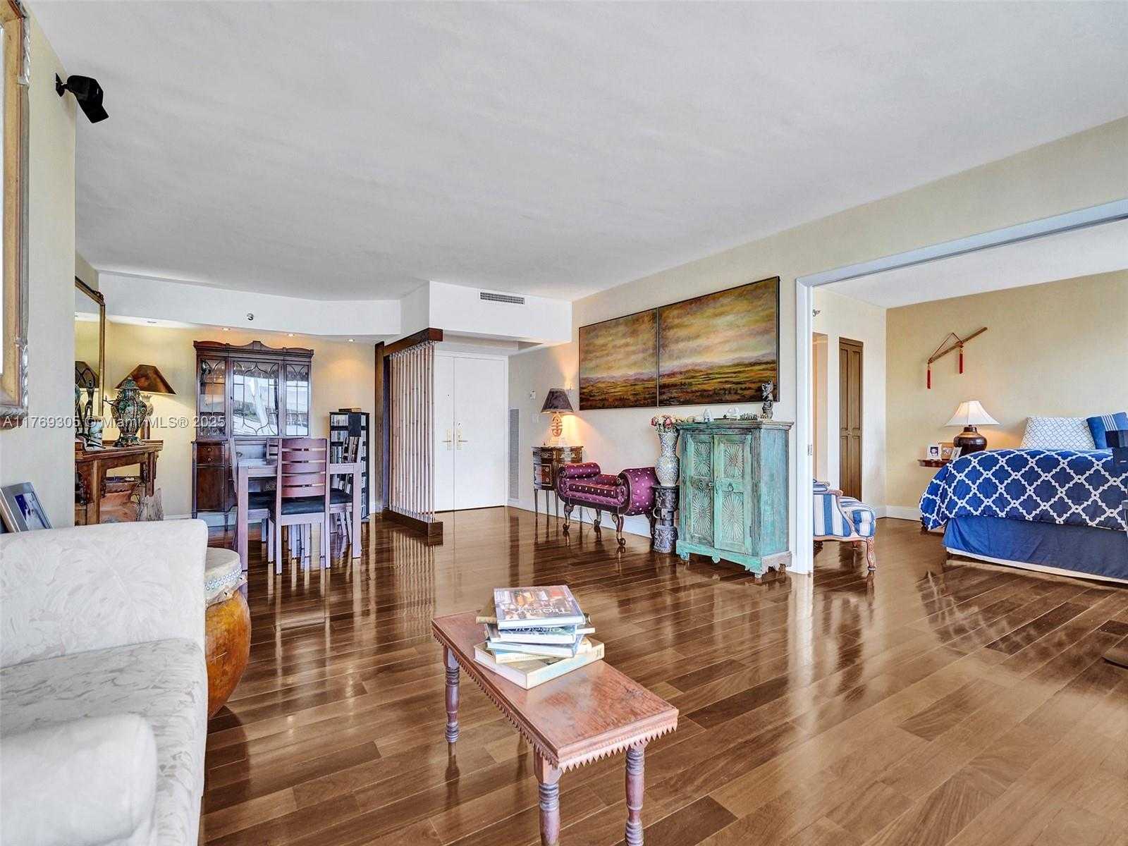 Small Image of 9 ISLAND AVE #2109, Miami Beach Number 4