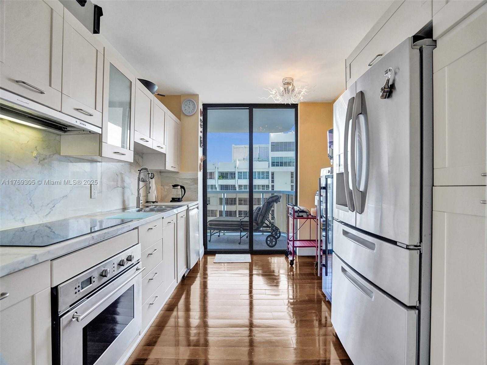 Small Image of 9 ISLAND AVE #2109, Miami Beach Number 6