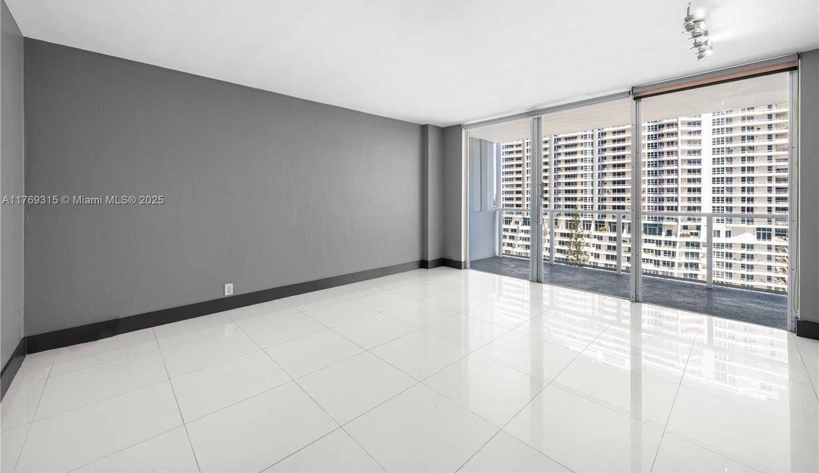 Small Image of 3301 NORTH EAST 5TH AVE #1212, Miami Number 11