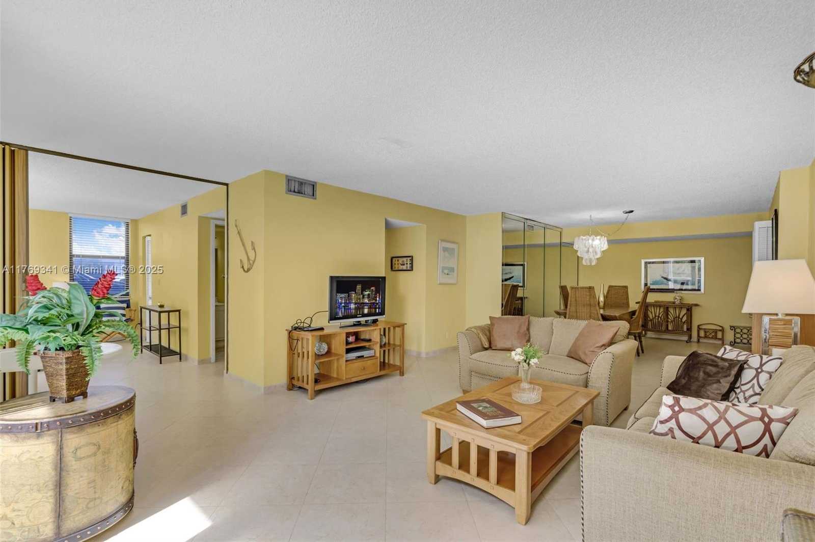 Small Image of 2301 SOUTH OCEAN DR #207, Hollywood Number 7