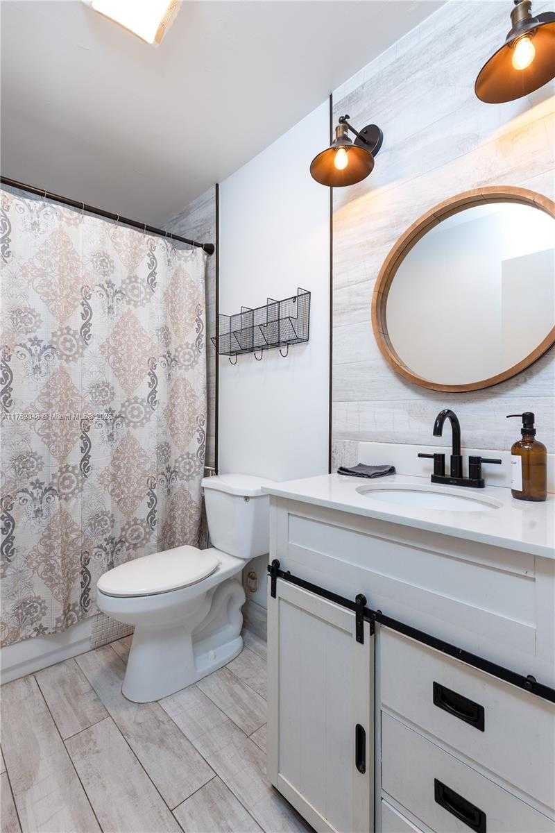 Small Image of 9137 LIMETREE LN #166, Pembroke Pines Number 21