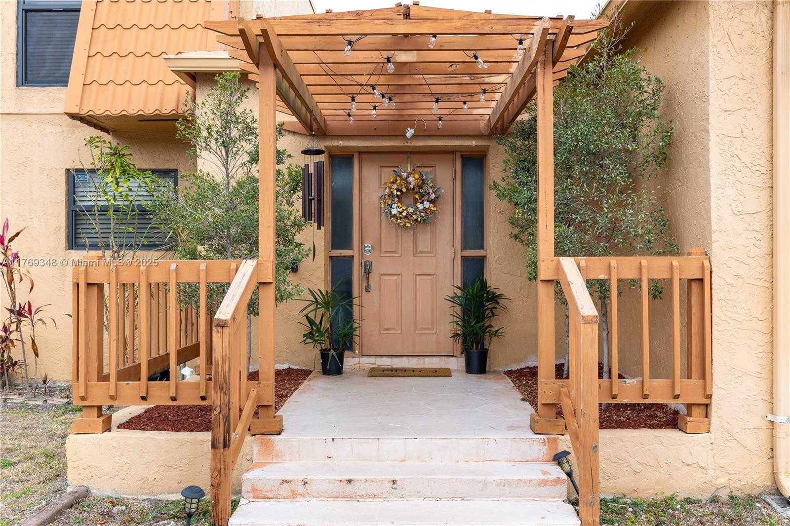 Small Image of 9137 LIMETREE LN #166, Pembroke Pines Number 24