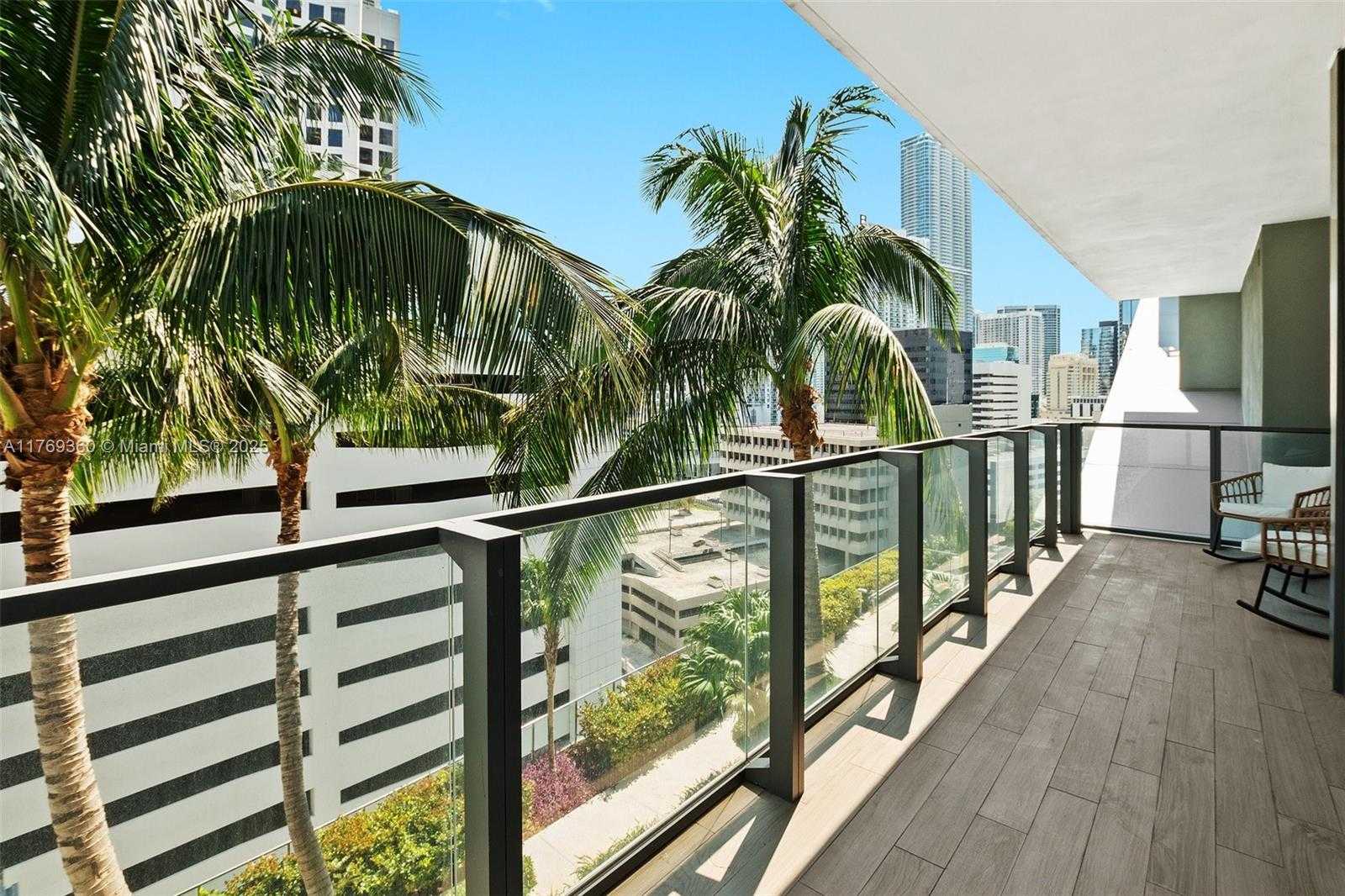 Small Image of 68 SOUTH EAST 6TH STREET #805, Miami Number 17