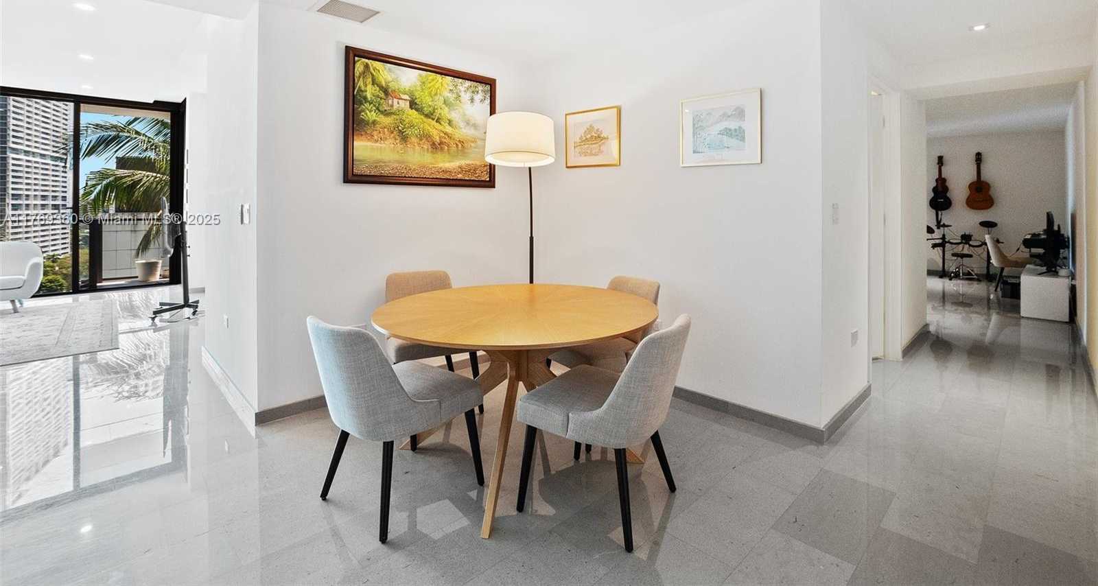 Small Image of 68 SOUTH EAST 6TH STREET #805, Miami Number 3