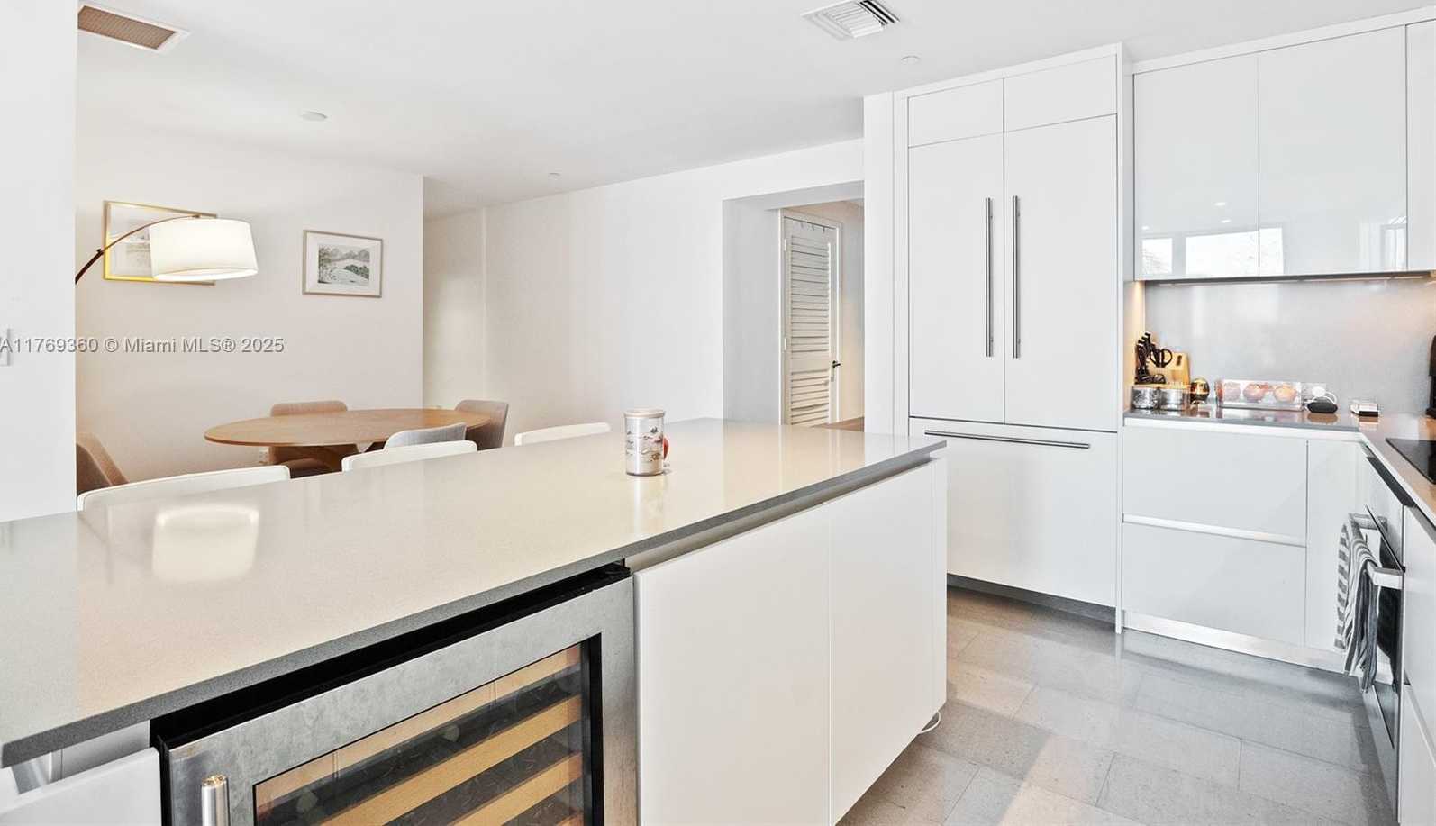 Small Image of 68 SOUTH EAST 6TH STREET #805, Miami Number 5