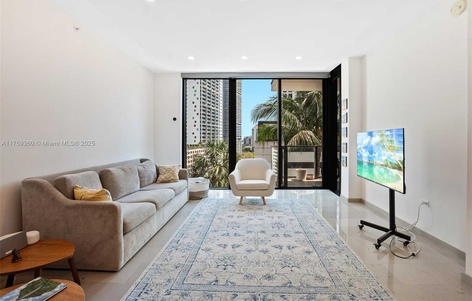 Small Image of 68 SOUTH EAST 6TH STREET #805, Miami Number 6