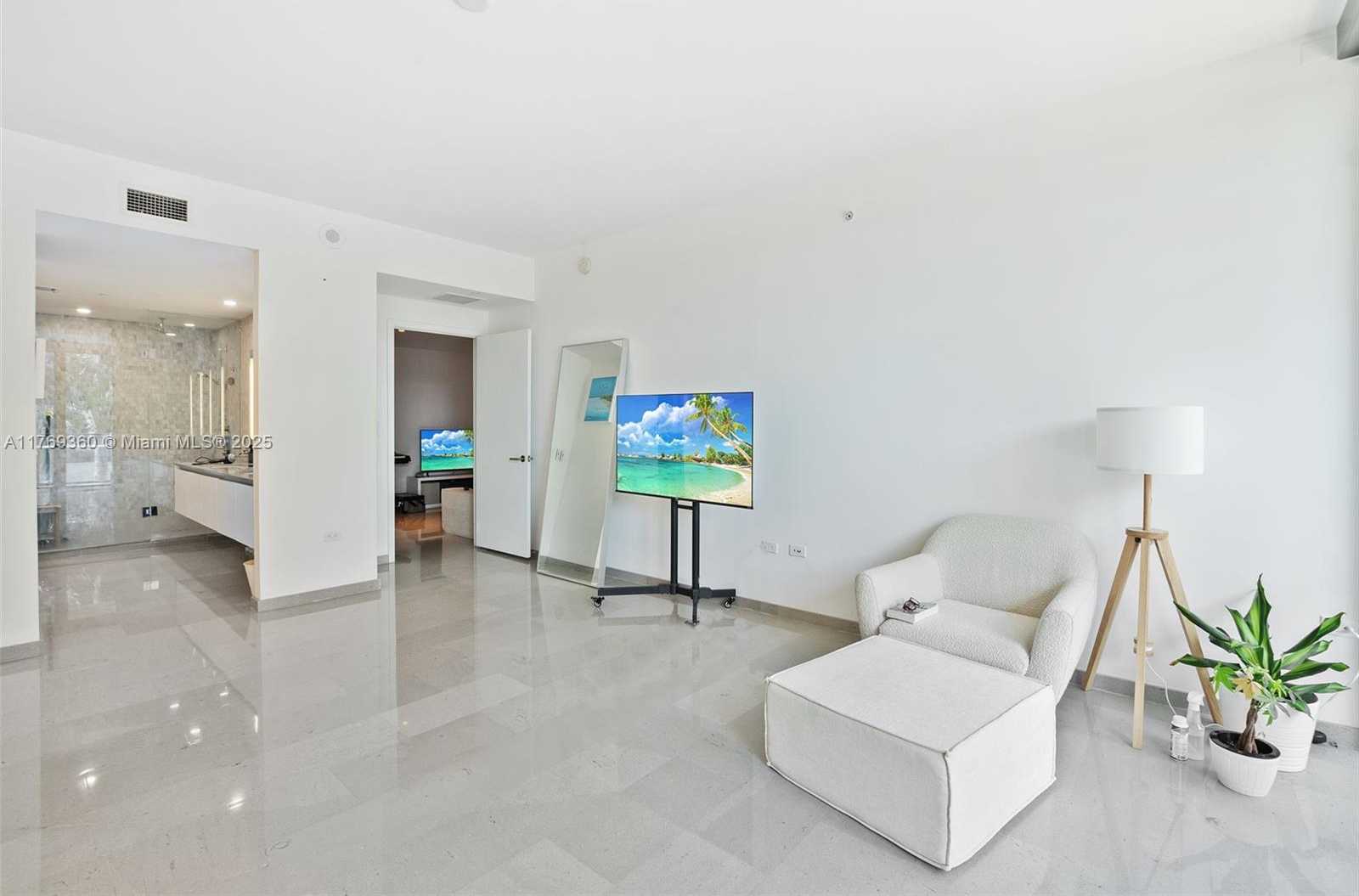 Small Image of 68 SOUTH EAST 6TH STREET #805, Miami Number 7