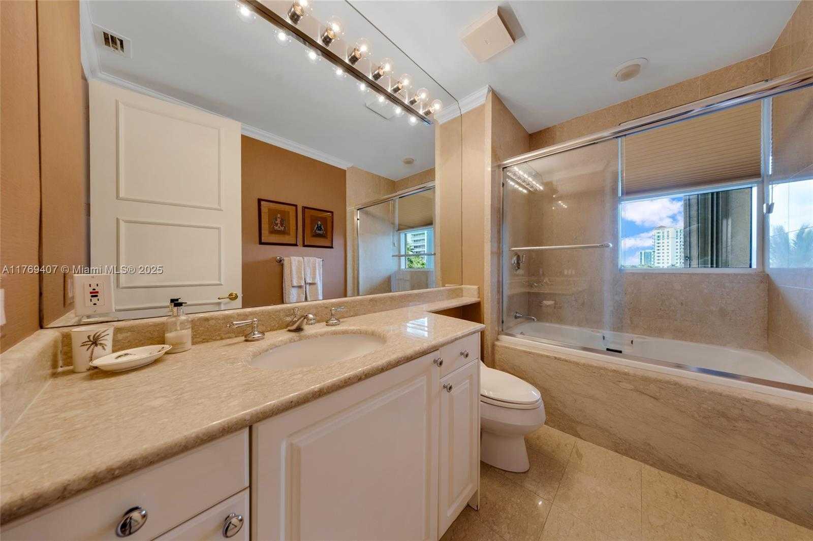 Small Image of 19925 NORTH EAST 39TH PL #402, Aventura Number 21