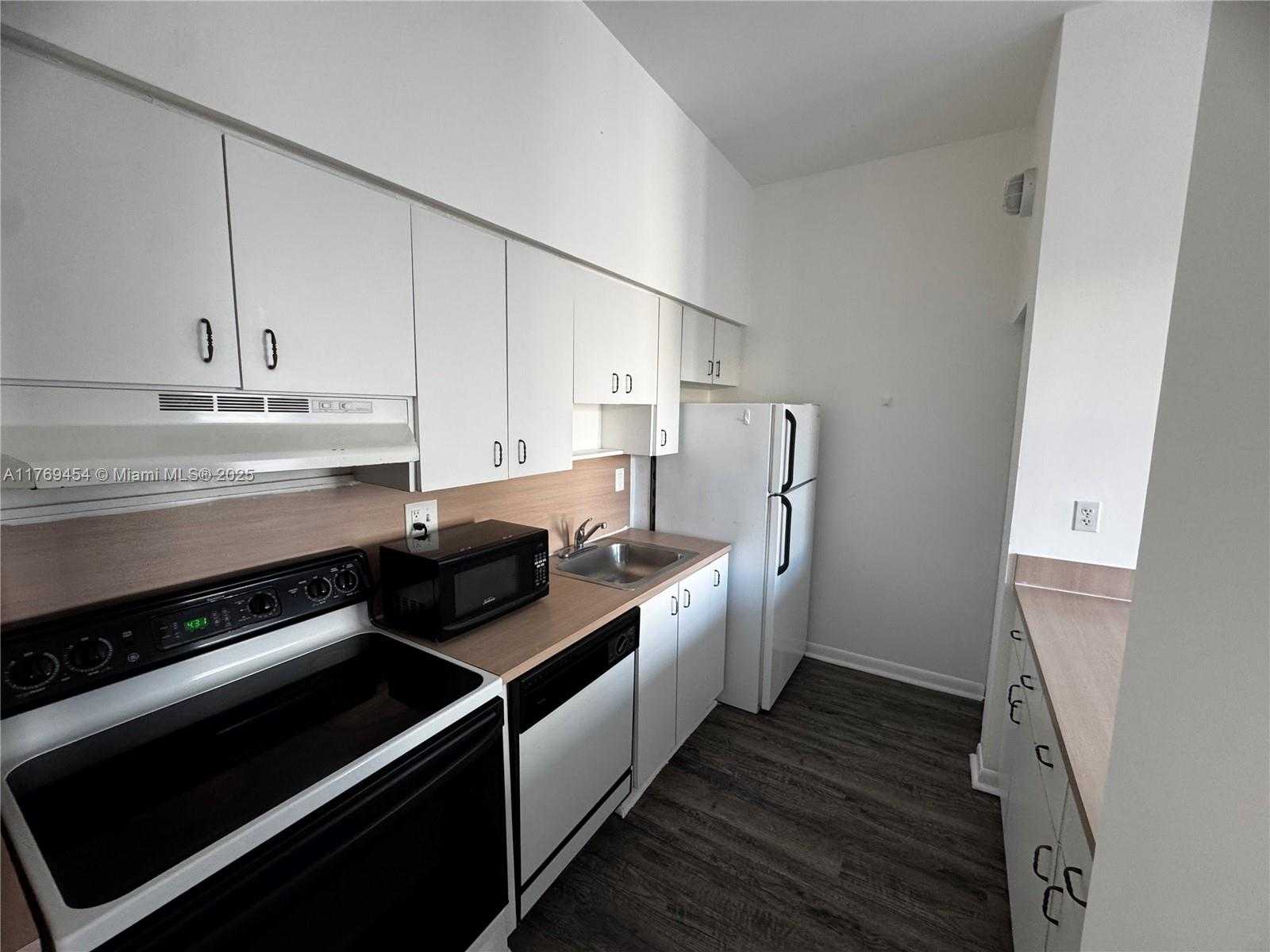 Small Image of 7420 WEST 20TH AVE #237, Hialeah Number 10