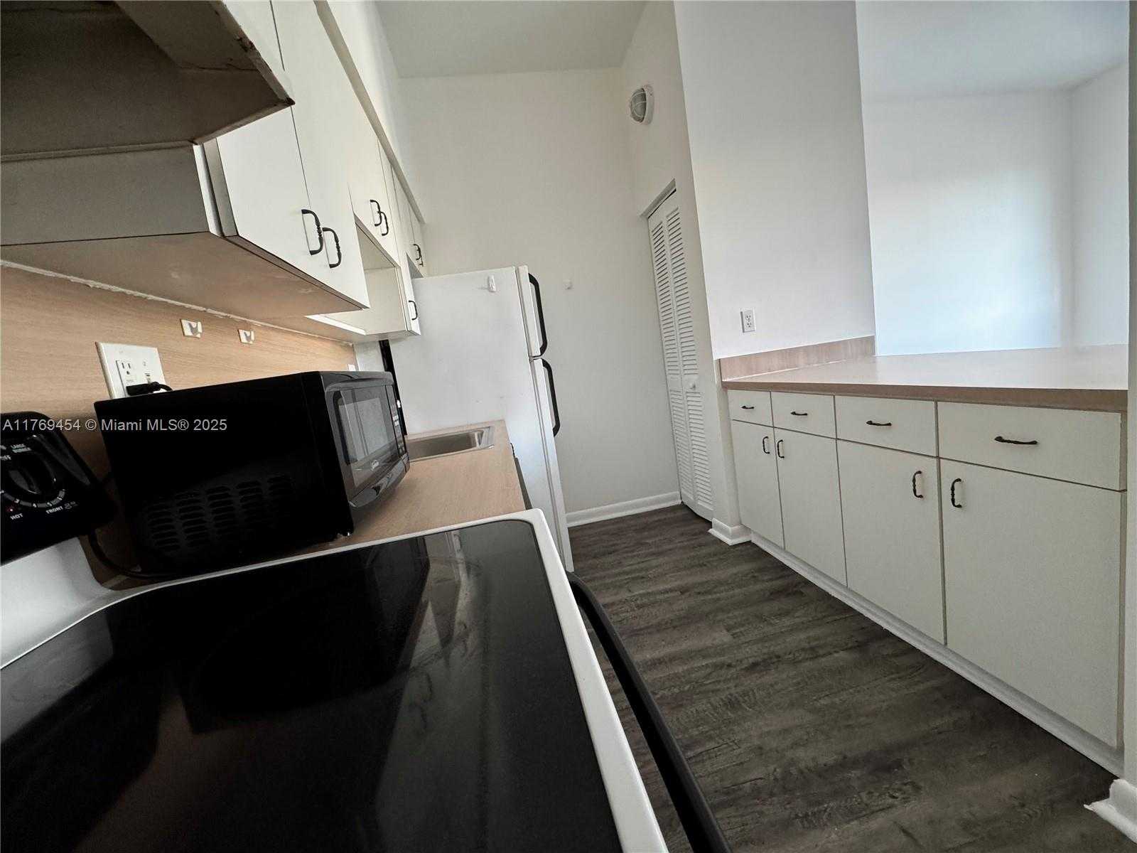 Small Image of 7420 WEST 20TH AVE #237, Hialeah Number 12