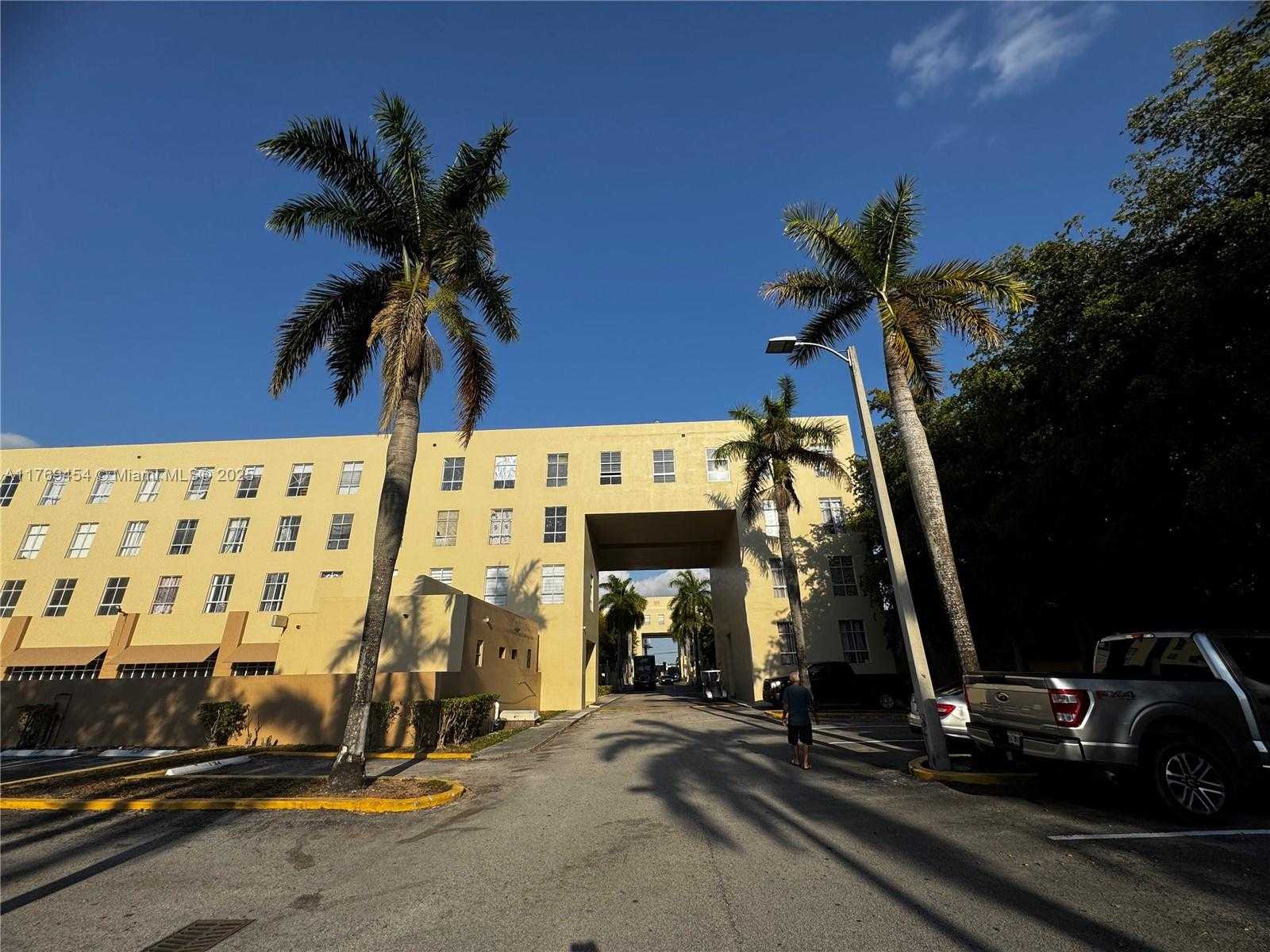 Small Image of 7420 WEST 20TH AVE #237, Hialeah Number 28