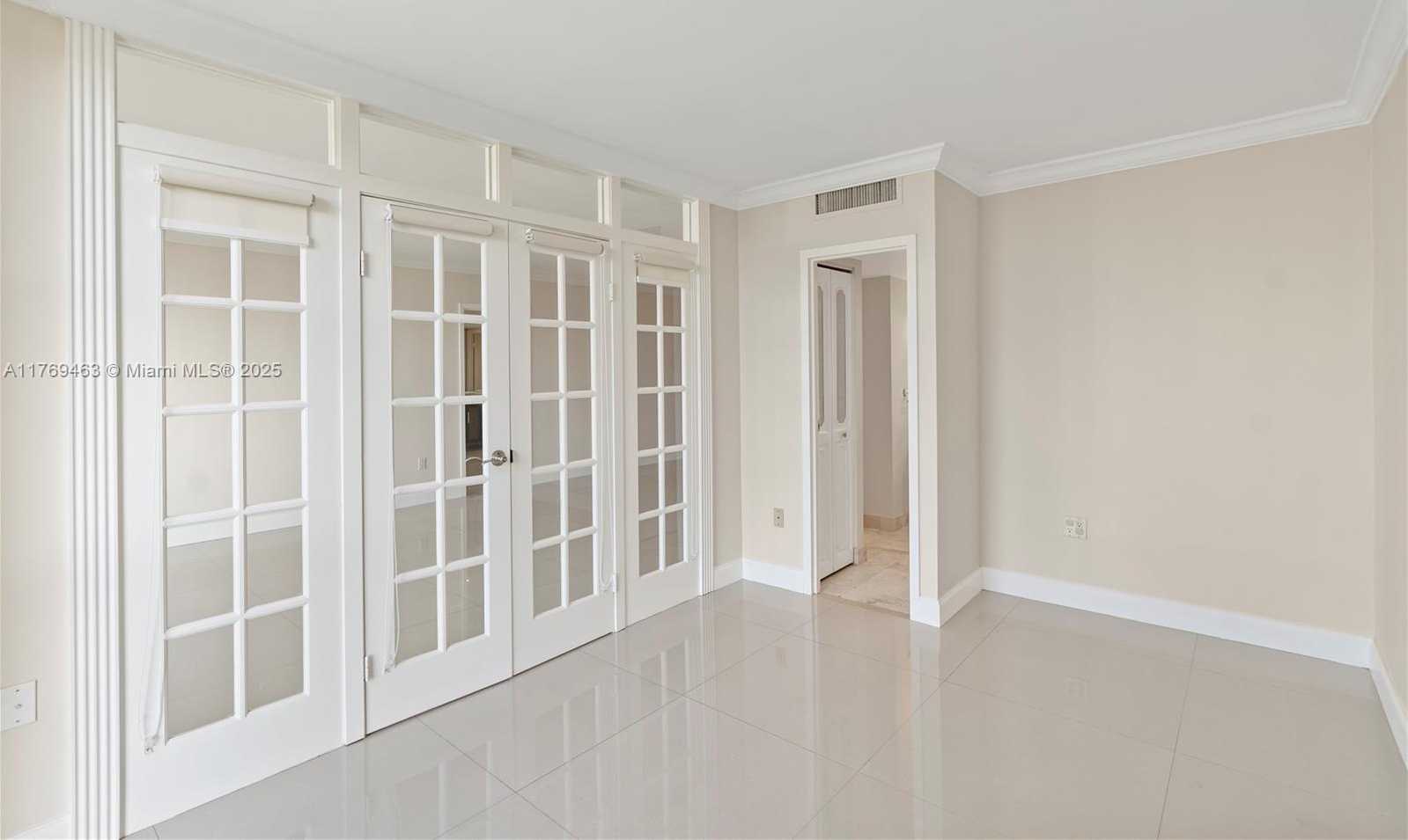 Small Image of 3675 NORTH COUNTRY CLUB DR #2208, Aventura Number 14