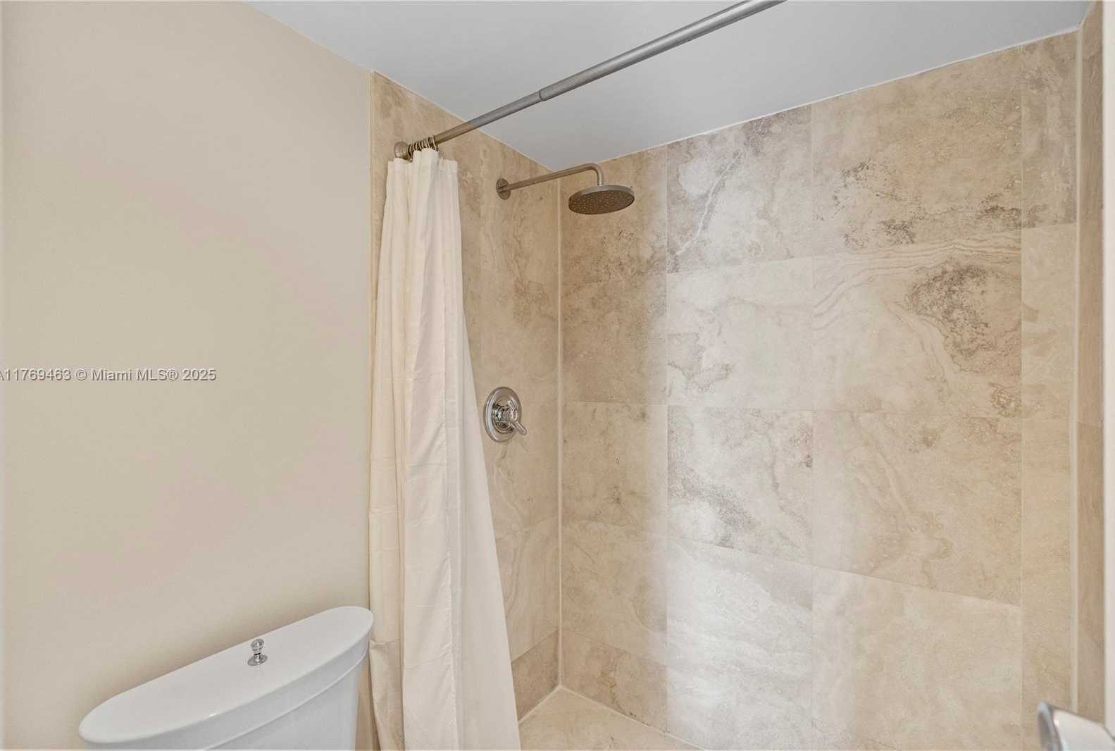 Small Image of 3675 NORTH COUNTRY CLUB DR #2208, Aventura Number 24