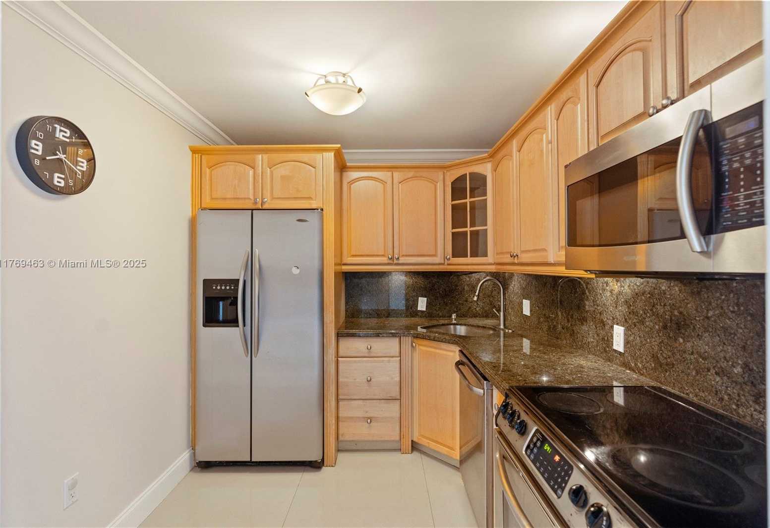 Small Image of 3675 NORTH COUNTRY CLUB DR #2208, Aventura Number 27