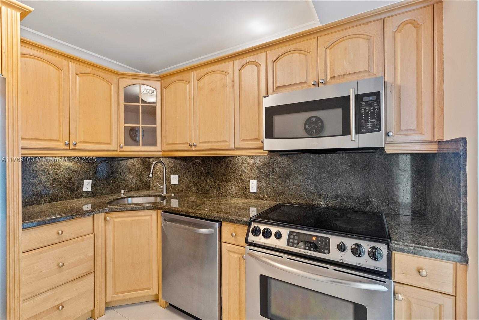 Small Image of 3675 NORTH COUNTRY CLUB DR #2208, Aventura Number 28