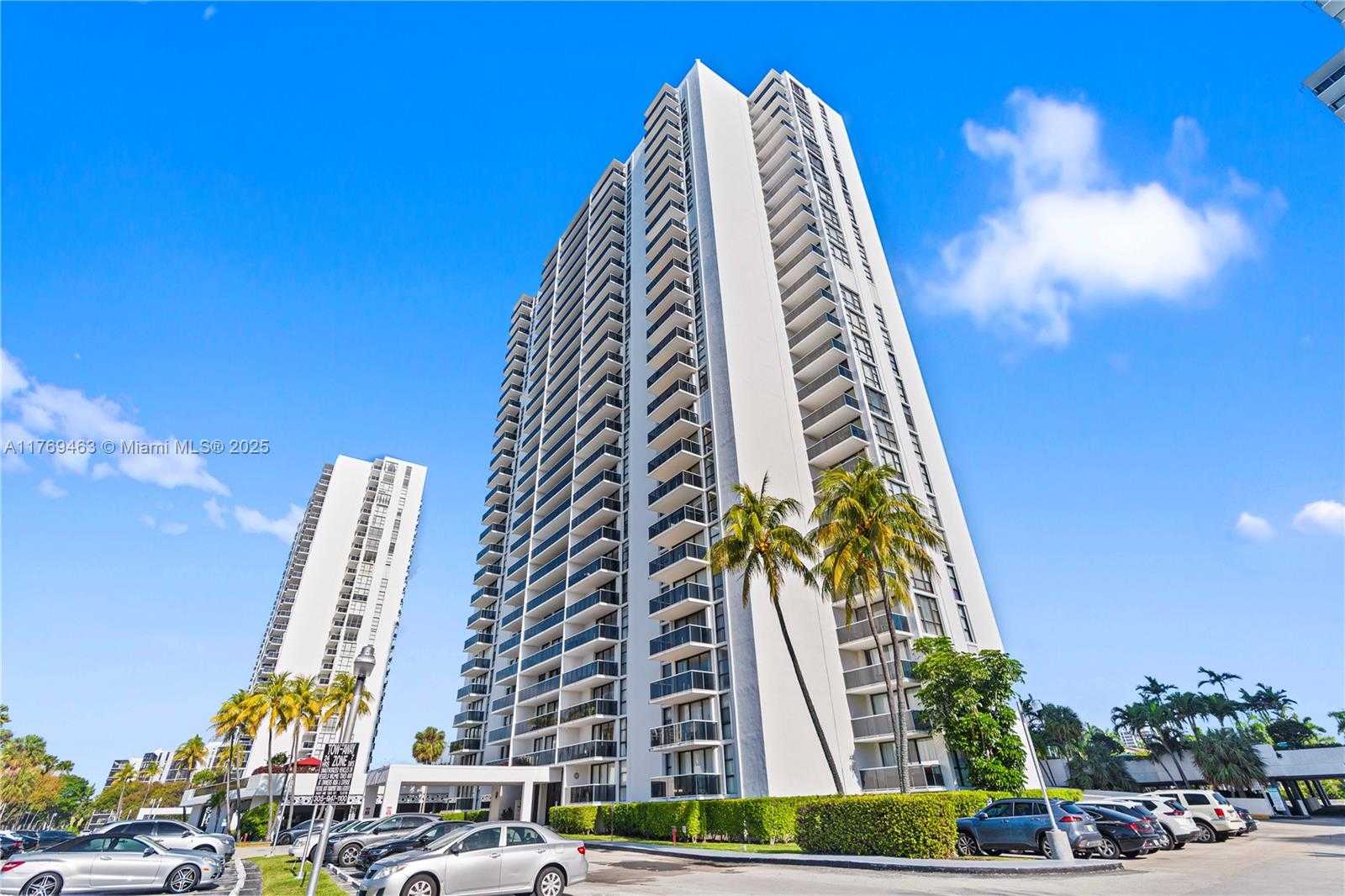 Small Image of 3675 NORTH COUNTRY CLUB DR #2208, Aventura Number 35