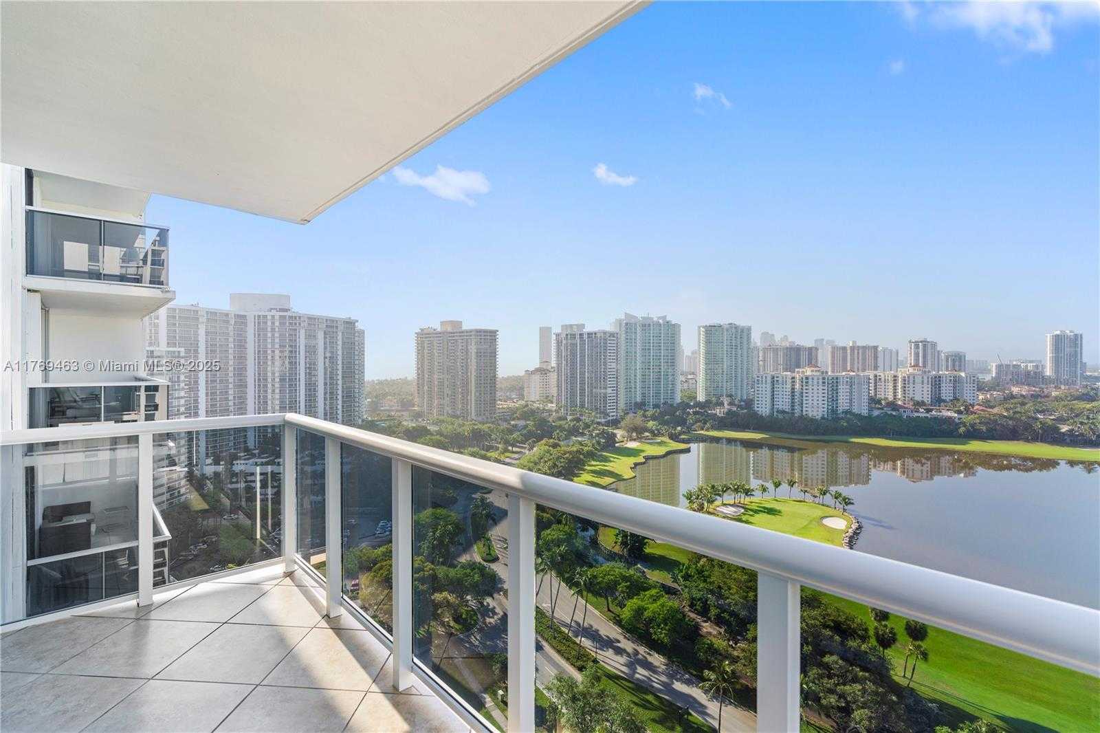Small Image of 3675 NORTH COUNTRY CLUB DR #2208, Aventura Number 4