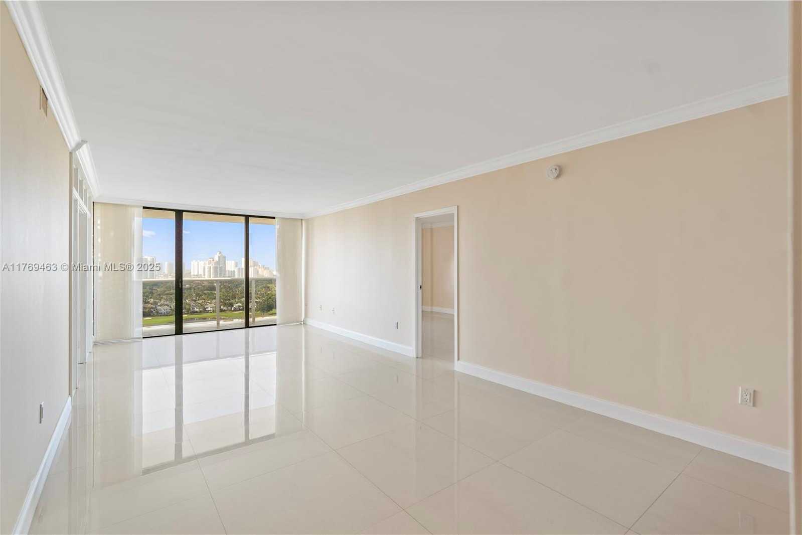 Small Image of 3675 NORTH COUNTRY CLUB DR #2208, Aventura Number 5