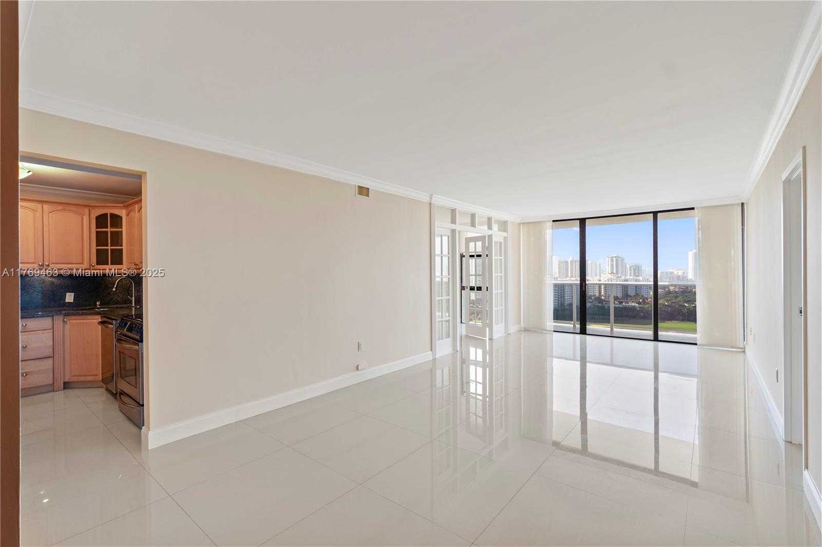 Small Image of 3675 NORTH COUNTRY CLUB DR #2208, Aventura Number 6