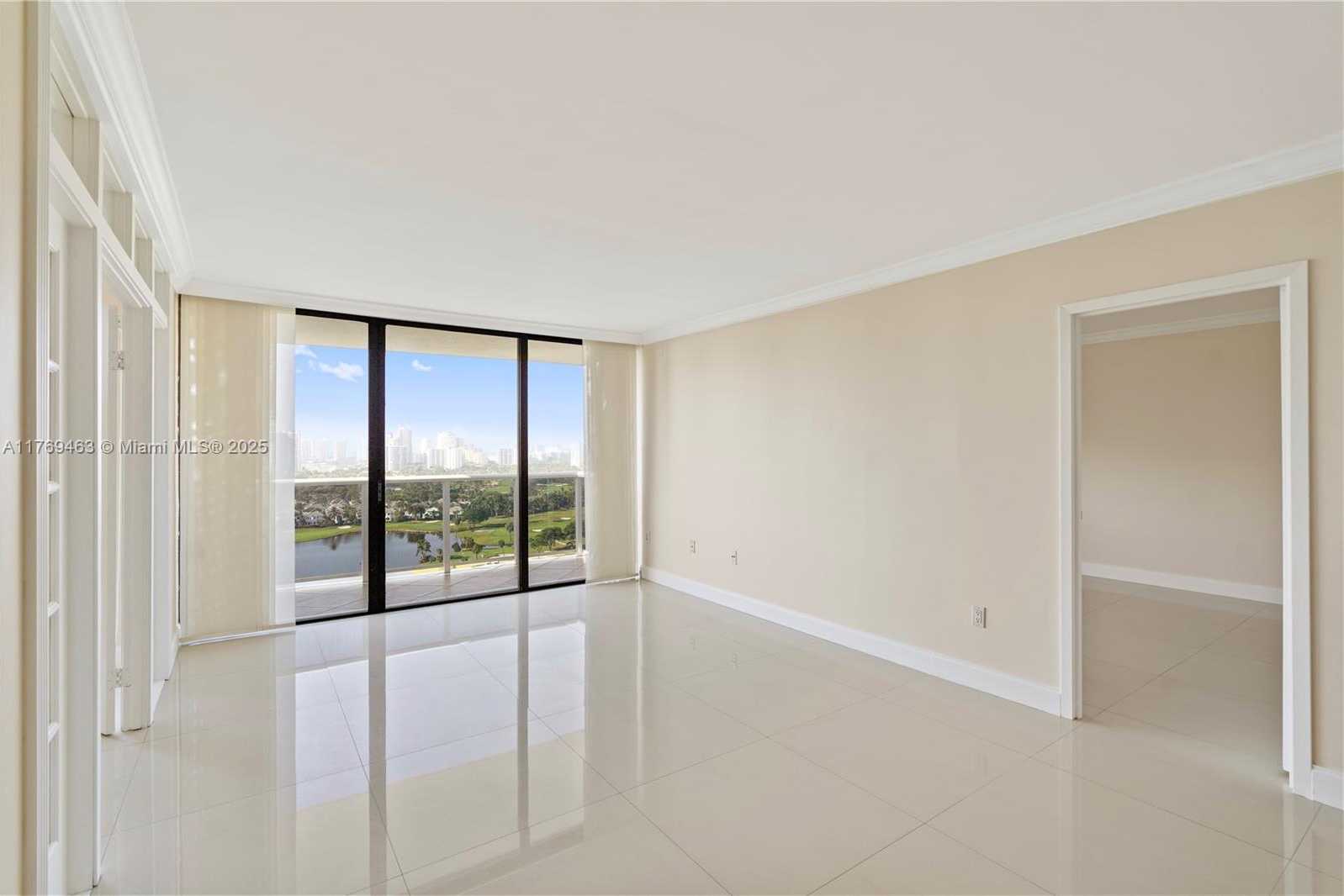Small Image of 3675 NORTH COUNTRY CLUB DR #2208, Aventura Number 8