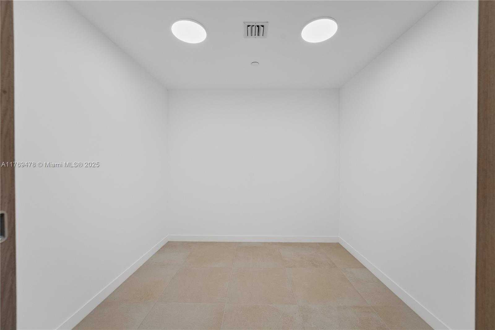 Small Image of 1135 103RD ST #402, Bay Harbor Islands Number 22