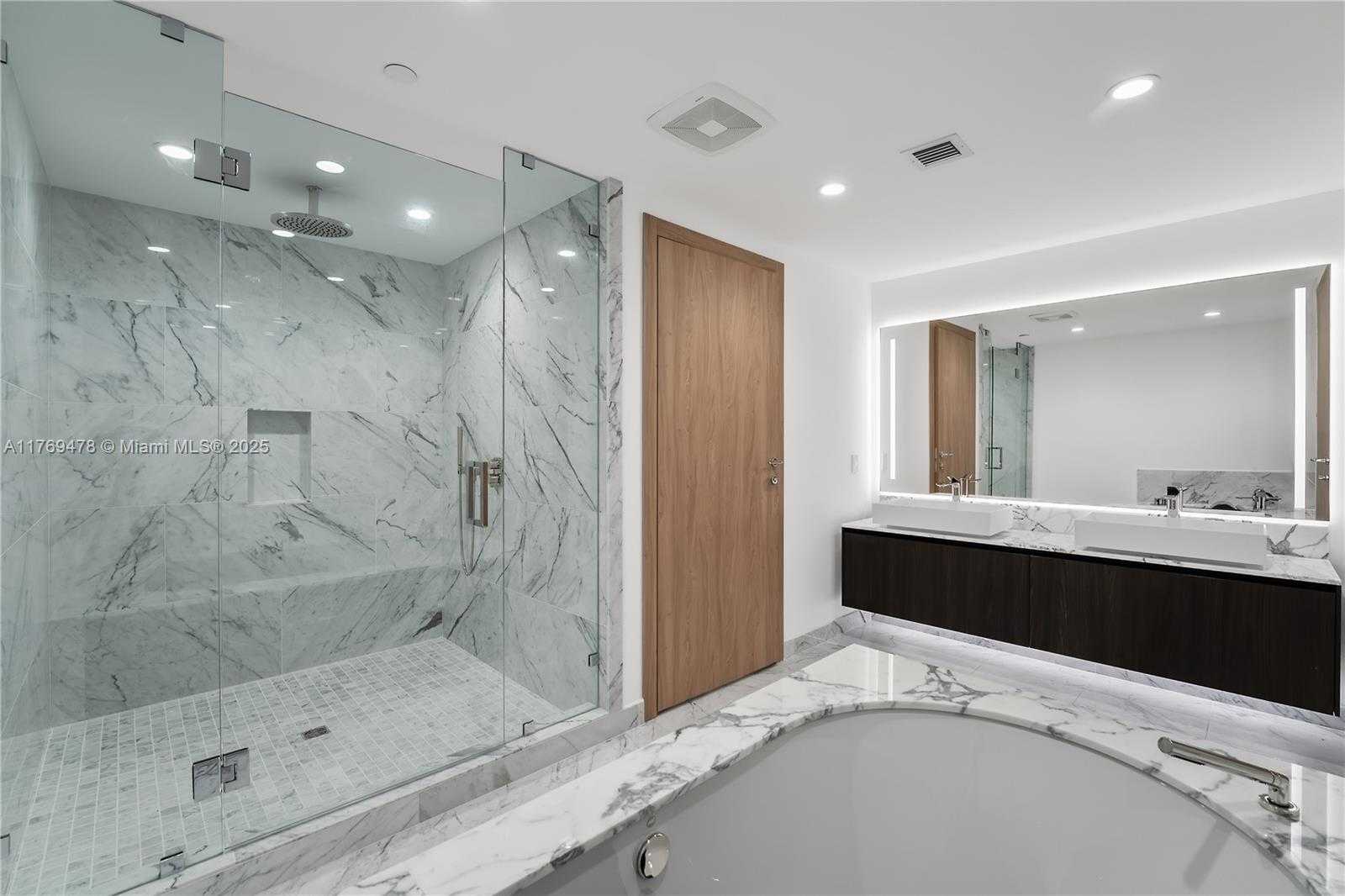 Small Image of 1135 103RD ST #402, Bay Harbor Islands Number 25